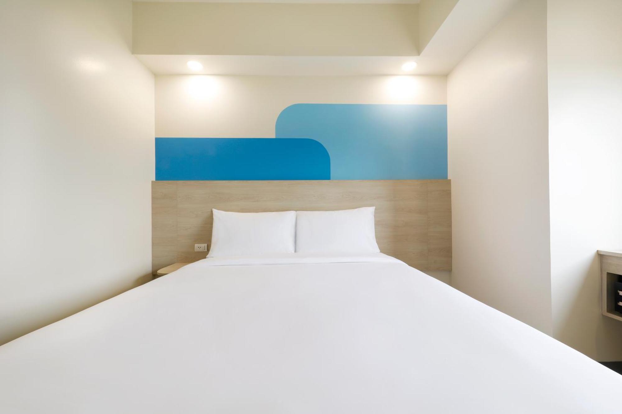 Hop Inn Hotel North Edsa 奎松市 外观 照片